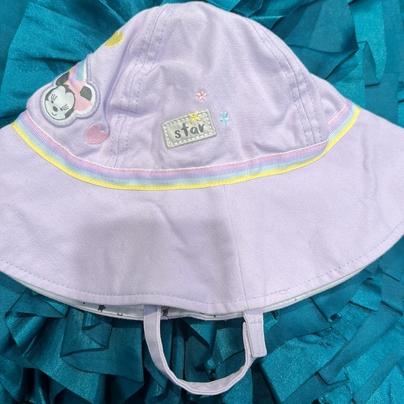 Little Girls Disney Bucket Hat - Picture 3 of 4